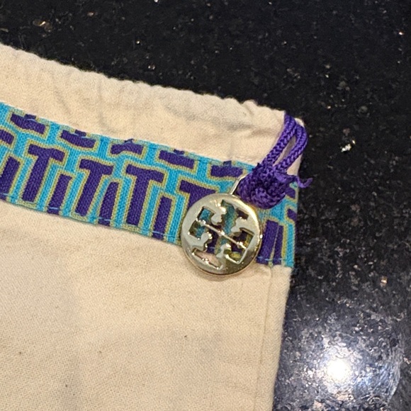 Tory Burch Dustbag 21” x 22” - Picture 3 of 4